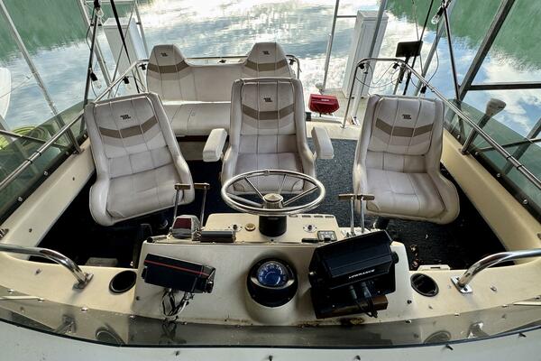 34ft Silverton Yacht For Sale