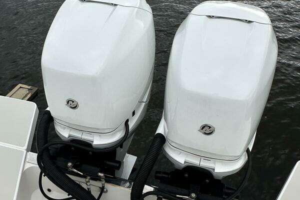 Back Cove 34O Yacht For Sale