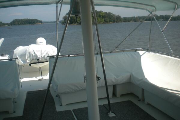 Summertime Lady 70ft Hatteras Yacht For Sale
