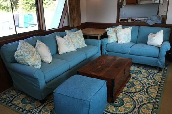 Summertime Lady 70ft Hatteras Yacht For Sale