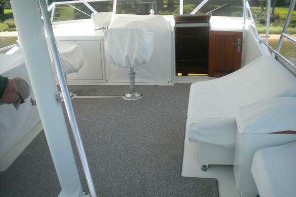 Summertime Lady 70ft Hatteras Yacht For Sale