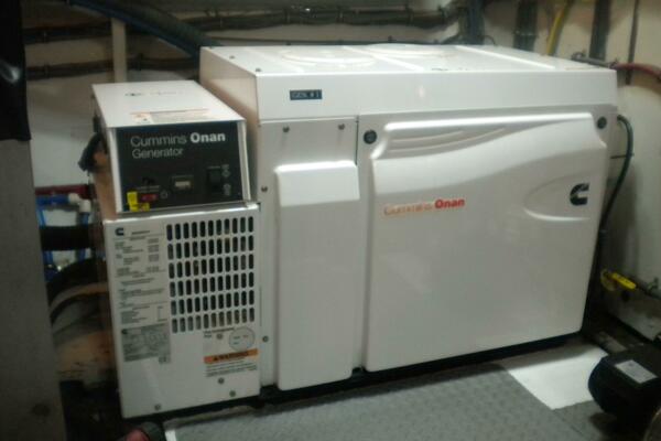 Summertime Lady 70ft Hatteras Yacht For Sale