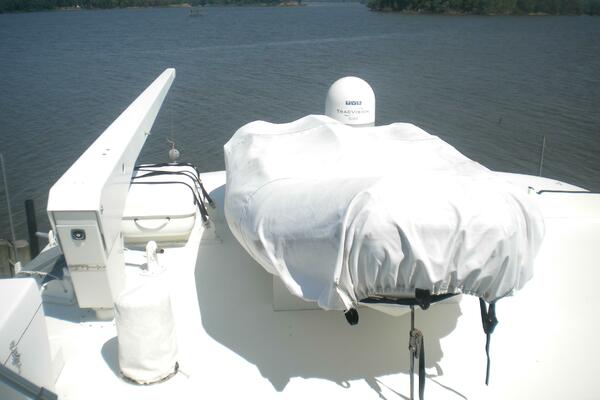 Summertime Lady 70ft Hatteras Yacht For Sale