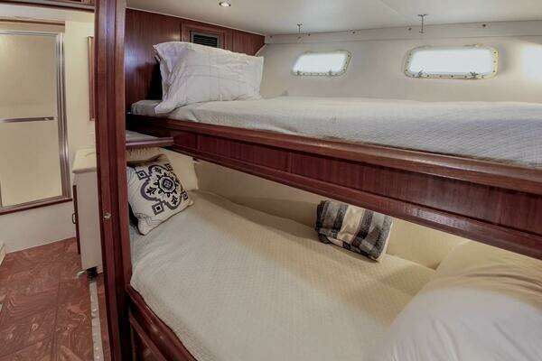 Hatteras Motoryacht Yacht For Sale