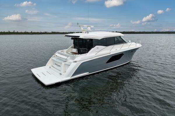 Tiara Yachts C49 Coupe Yacht For Sale