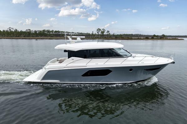 Segers Marine 49ft Tiara Yachts Yacht For Sale