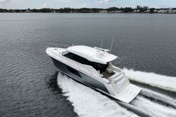 Tiara Yachts C49 Coupe Yacht For Sale