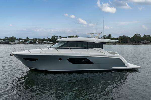 Tiara Yachts C49 Coupe Yacht For Sale