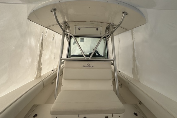 32ft Regulator Yacht For Sale