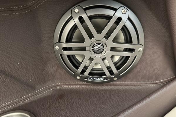 28ft Regal Yacht For Sale