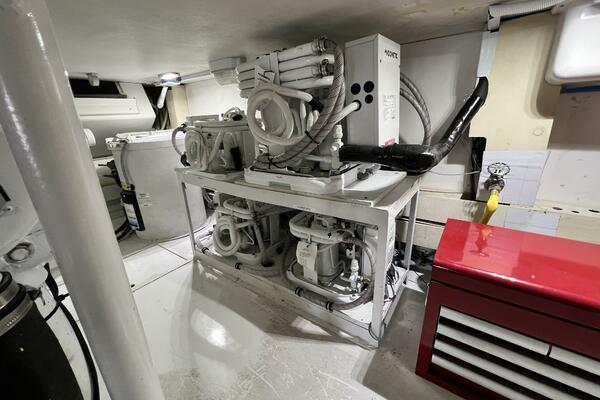 DOUBLE NICKEL 55ft Viking Yacht For Sale