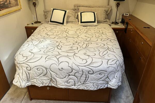 DOUBLE NICKEL 55ft Viking Yacht For Sale