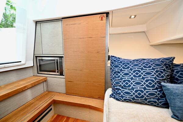 S Y  Royale  38ft Tiara Yachts Yacht For Sale