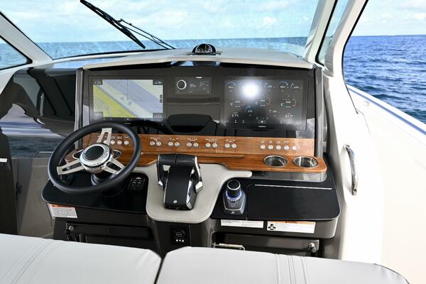 S Y  Royale  38ft Tiara Yachts Yacht For Sale