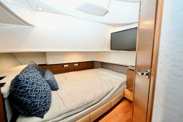 Tiara Yachts 38 LS Yacht For Sale