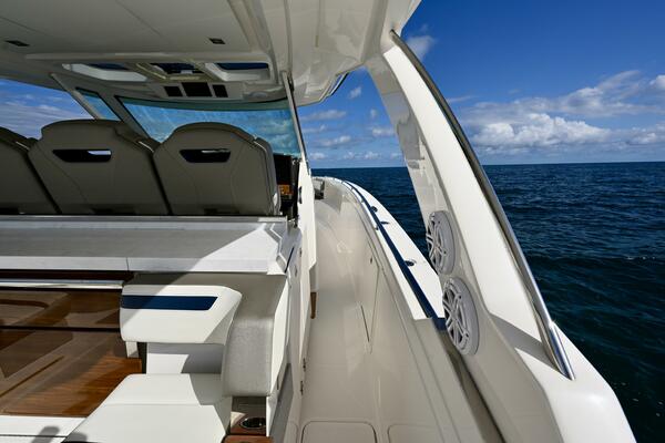 S Y  Royale  38ft Tiara Yachts Yacht For Sale