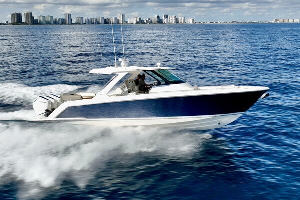 S Y  Royale  38ft Tiara Yachts Yacht For Sale