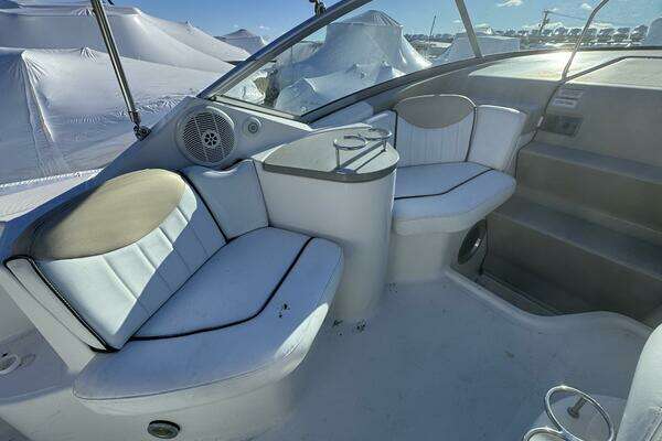 Photo of the 2008 Sea Ray 240 Sundancer