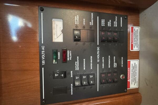 24ft Sea Ray Yacht For Sale