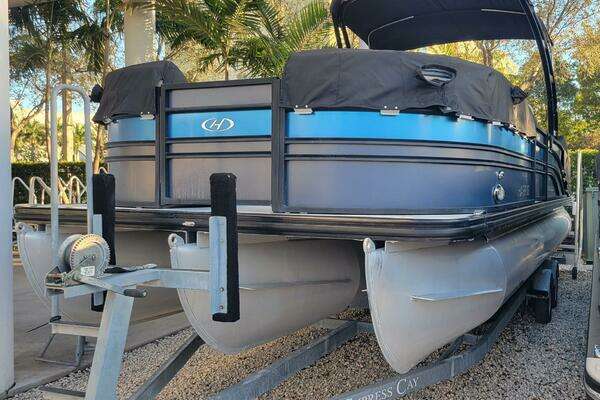 25-ft-Harris-2023-250 Sunliner Sport-Fort Lauderdale Florida United States yacht for sale