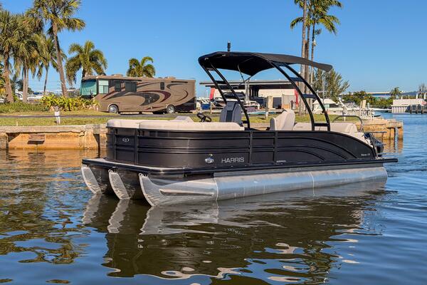 23ft Harris Yacht For Sale