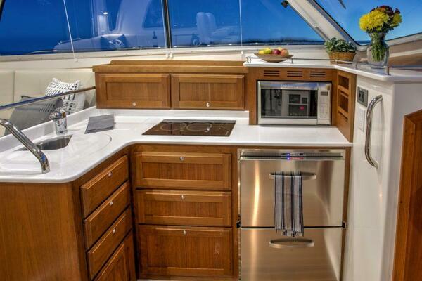37ft Back Cove Yacht For Sale