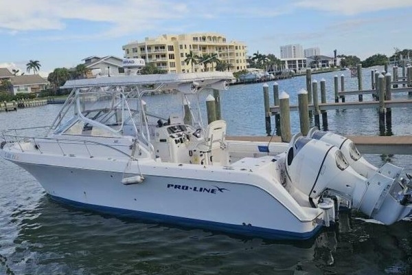 32ft Pro Line Yacht For Sale