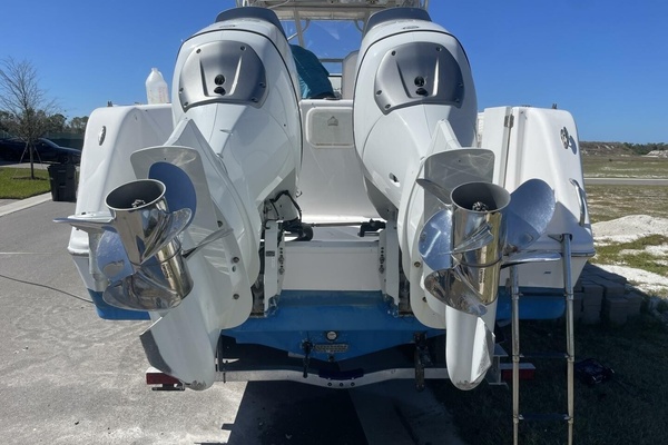 32ft Pro Line Yacht For Sale