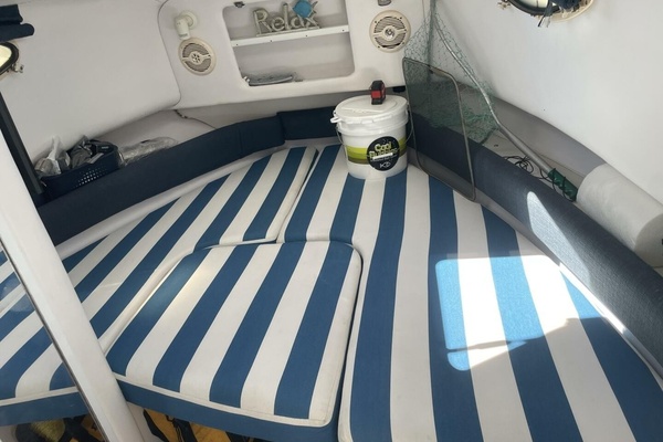 32ft Pro Line Yacht For Sale