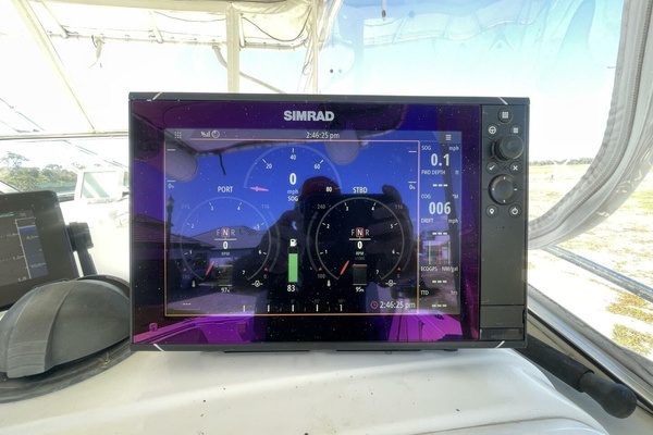 32ft Pro Line Yacht For Sale