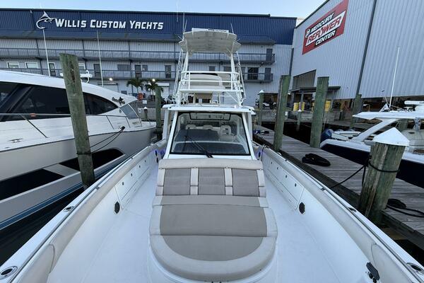 42ft Boston Whaler Yacht For Sale