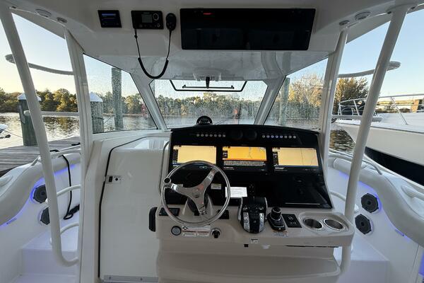 42ft Boston Whaler Yacht For Sale