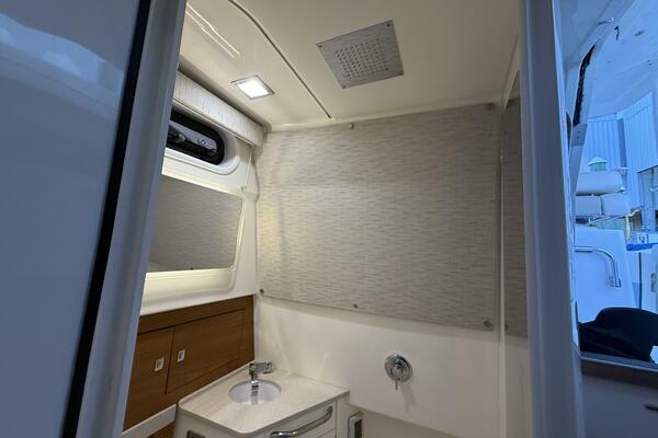 42ft Boston Whaler Yacht For Sale