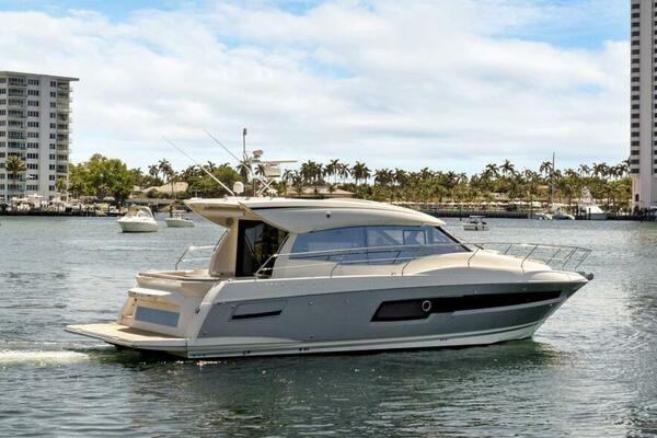 LUCKY ONE 46ft Prestige Yacht For Sale