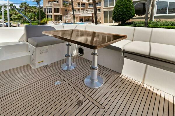 LUCKY ONE 46ft Prestige Yacht For Sale
