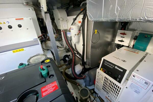 LUCKY ONE 46ft Prestige Yacht For Sale