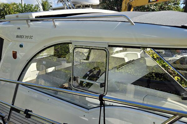 31ft Marex Yacht For Sale