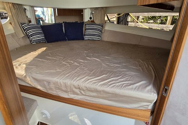 31ft Marex Yacht For Sale