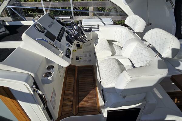 31ft Marex Yacht For Sale