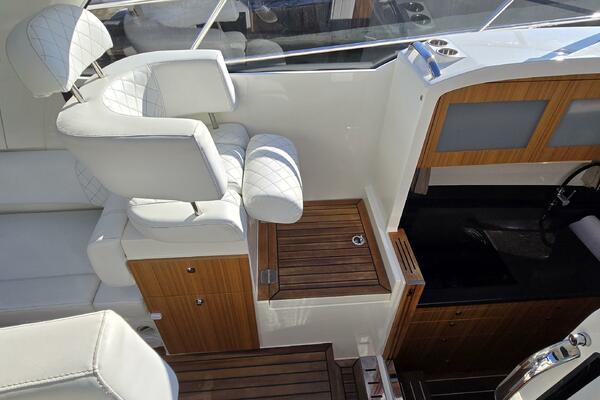 31ft Marex Yacht For Sale