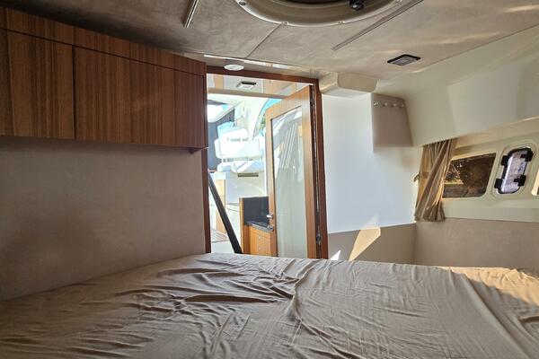 31ft Marex Yacht For Sale