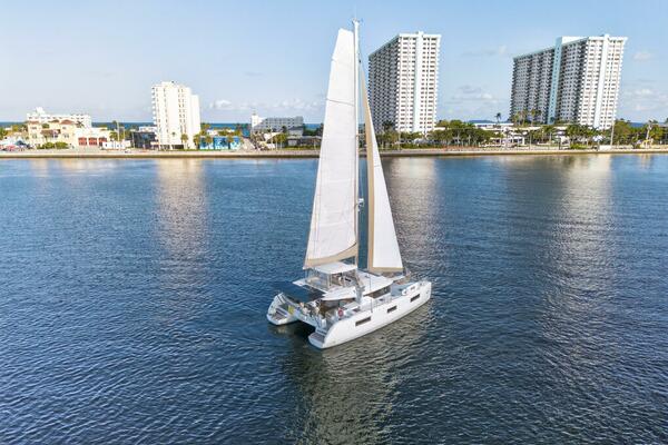 White Heron 46ft Lagoon Yacht For Sale