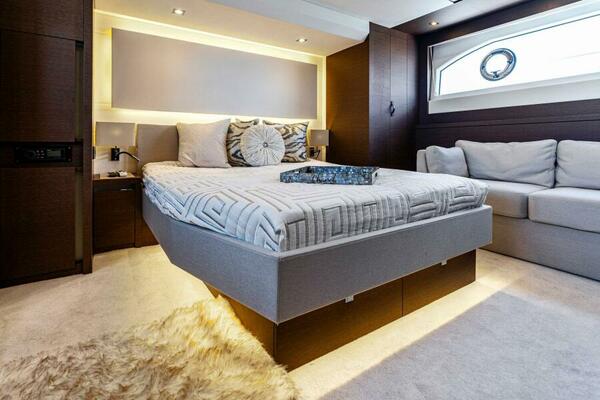 RT TIME 63ft Prestige Yacht For Sale