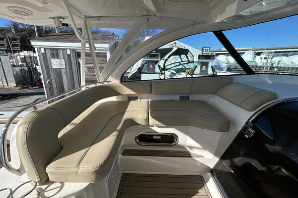 38ft Pursuit Yacht For Sale