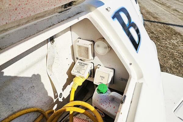 30ft Sea Ray Yacht For Sale