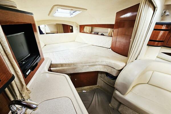 30ft Sea Ray Yacht For Sale