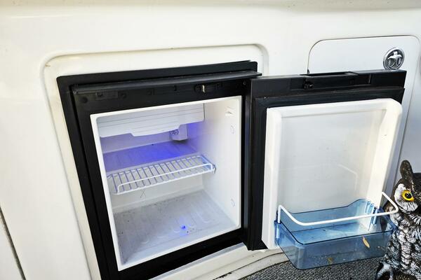 30ft Sea Ray Yacht For Sale