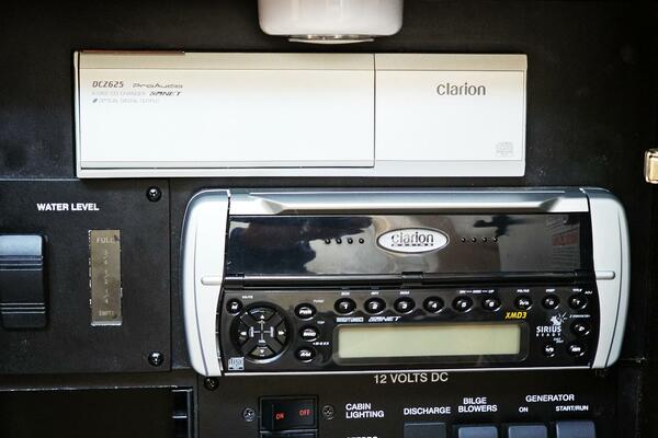 30ft Sea Ray Yacht For Sale