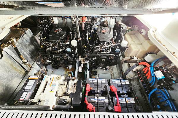 30ft Sea Ray Yacht For Sale