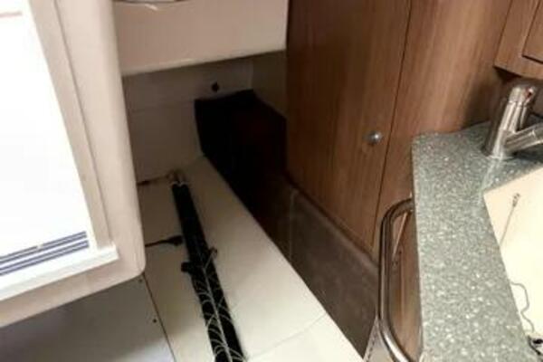 28ft Boston Whaler Yacht For Sale